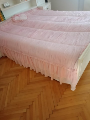 Sprzedam narzutę (kapę) na ł&oacute;żko