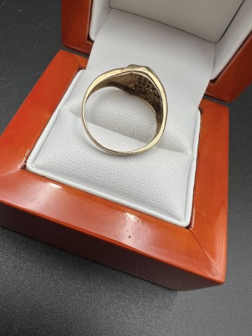 Złoty pierścionek Próba 585 Waga: 3.87 g