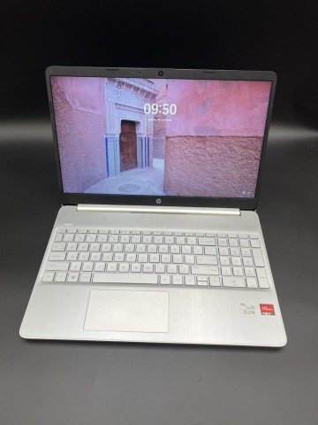 Laptop HP 15S-EQ2400NW 8/250 GB