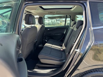 Opel Zafira 1.4 BENZYNA 7 OSOBOWA Nawigacja Ledy BiXenon TOP