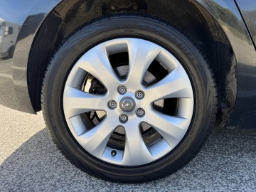 Opel Zafira 1.4 BENZYNA 7 OSOBOWA Nawigacja Ledy BiXenon TOP