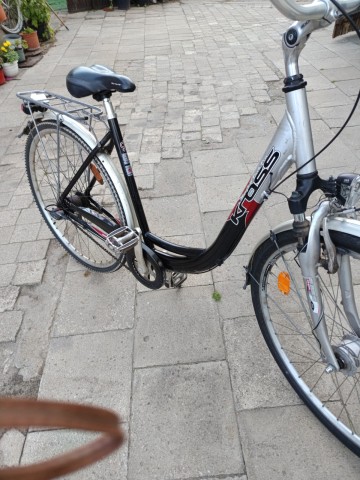 rower damka koła 28 kross biegi tylne koło dynamo prz&oacute;d