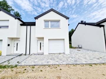 Osiedle dom&oacute;w w zab. bliźniaczej Stare Miasto