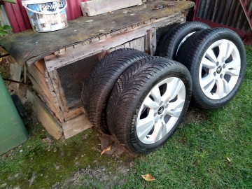 Opony Zimowe 195/55 16 Goodyear