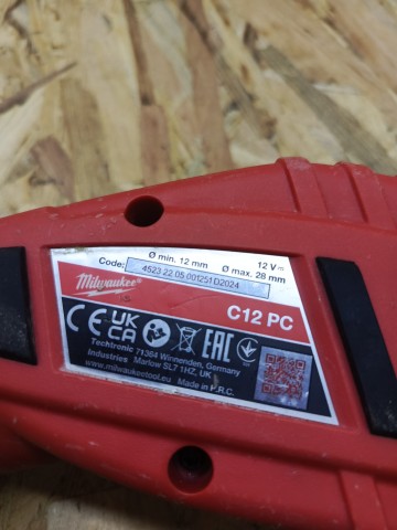 Obcinak do rur Milwaukee