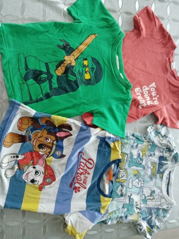 Koszulki z kr&oacute;tkim rękawem, r. 98