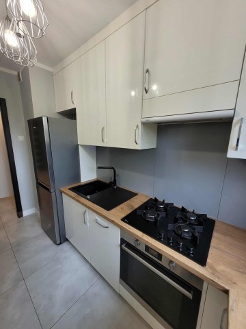 Wynajmę 3-pok. mieszkanie na I p. przy ul. Wieniawskiego