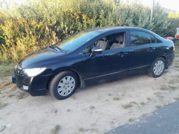 Sprzedam Hondę CIVIC 2.0