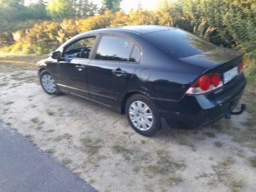 Sprzedam Hondę CIVIC 2.0