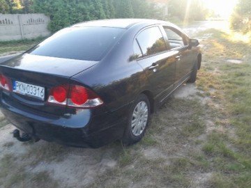 Sprzedam Hondę CIVIC 2.0