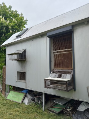 GOŁĘBNIK 10x3,3x3,5 + Woliera &ndash; Ocieplany, Świetliki, Elektr