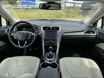 Ford Mondeo 2.0 DIESEL Klimatronik Nawigacja Ledy Tempomat