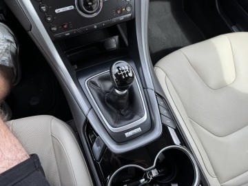 Ford Mondeo 2.0 DIESEL Klimatronik Nawigacja Ledy Tempomat