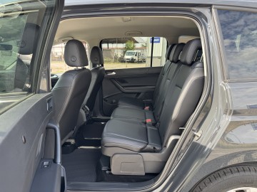 VW Touran 2.0 DIESEL Klimatronik Nawigacja Ledy Kamera TOP