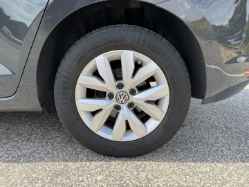 VW Touran 2.0 DIESEL Klimatronik Nawigacja Ledy Kamera TOP