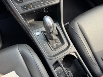 VW Touran 2.0 DIESEL Klimatronik Nawigacja Ledy Kamera TOP