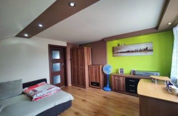 Sprzedam duży dom z pokojami noclegowymi - Licheń Stary