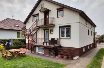 Sprzedam duży dom z pokojami noclegowymi - Licheń Stary