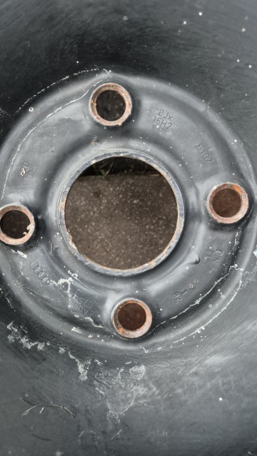 Sprzedam 2x felgi stalowe ET37 6Jx15H2 cena 50 zł