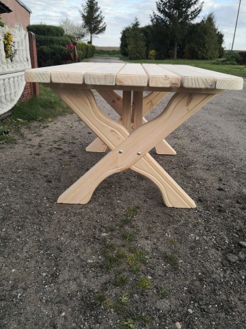 St&oacute;ł ogrodowy