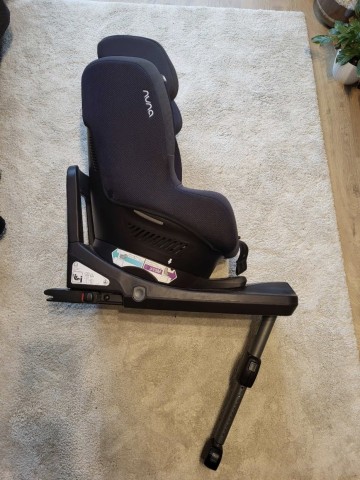 Fotelik Nuna Revel Plus 0-18kg obracana podstawa 360st 399zl
