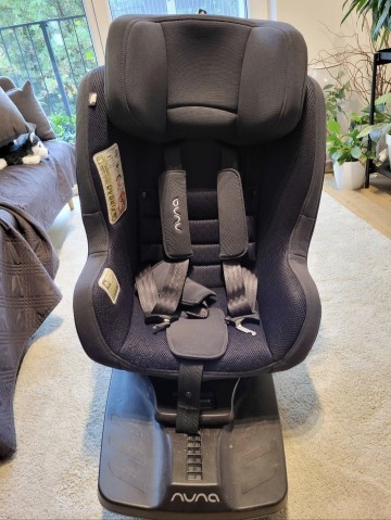 Fotelik Nuna Revel Plus 0-18kg obracana podstawa 360st 399zl