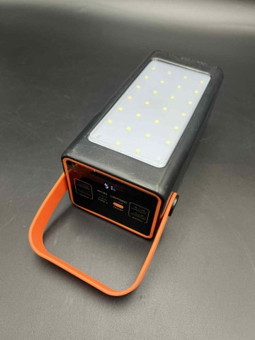 Powerbank duży z latarką 66W