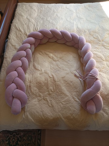 Ochraniacz warkocz do łóżeczka