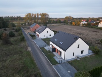 Nowe domy Szczepidło z pompą ciepła, klimatyzacją