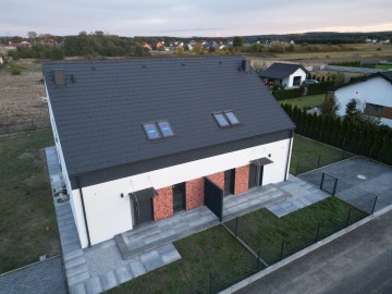 Nowe domy Szczepidło z pompą ciepła, klimatyzacją