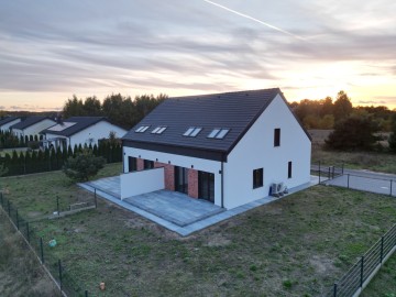 DOM Z POMPĄ CIEPŁA BEZ CZYNSZU W CENIE MIESZKANIA