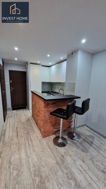 Wynajmę - 2 pokoje -BALKON - PARTER- ul. Wiechowicza, Konin