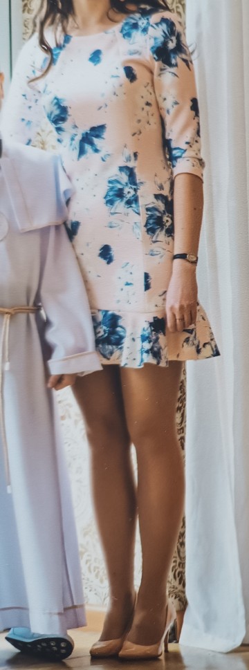 Elegancka sukienka mini, r. S