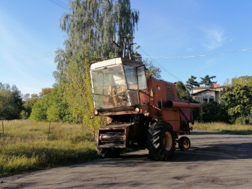 bizon z056 na częsci silnik , kabina , sieczkarnia itp