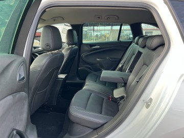 Opel Astra 1.4 BENZYNA Klimatronik Navi Ledy Kamera HAK