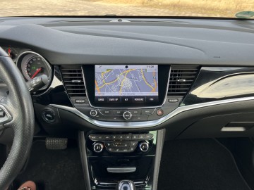 Opel Astra 1.4 BENZYNA Klimatronik Navi Ledy Kamera HAK