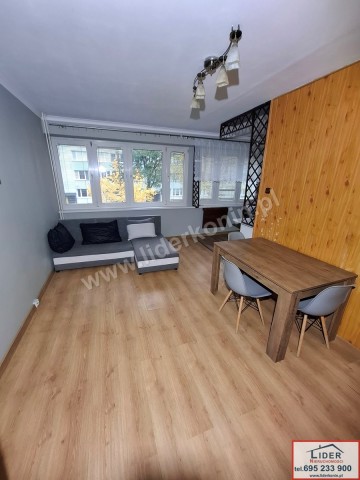 Sprzedam mieszkanie &bull; 1 piętro &bull; 2 pokoje &bull; Konin, Os. V