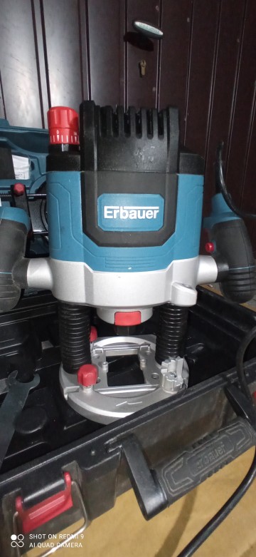 Frezarka gornowrzecionowa erbauer 2100w.