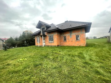 REZERWACJA! Dom z bud. gospodarczym &ndash; Dęby Szlacheckie