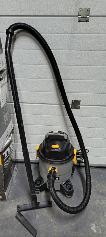 Odkurzacz roboczy warsztatowy na sucho i mokro