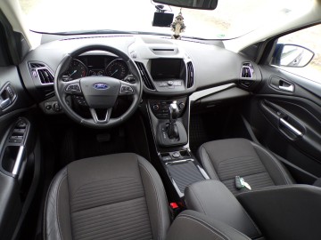 FORD KUGA 1.5  175 KM  AUTOMAT