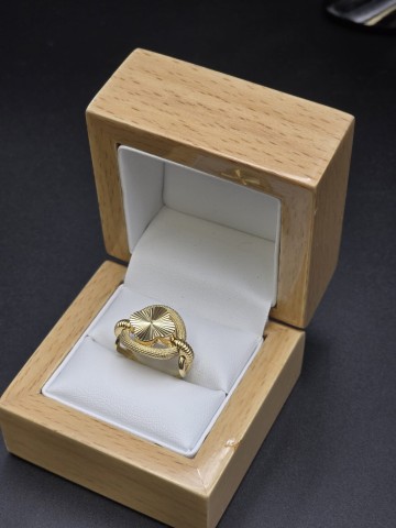 Złoty pierścionek 14k Próba 585 Waga: 3.50 g