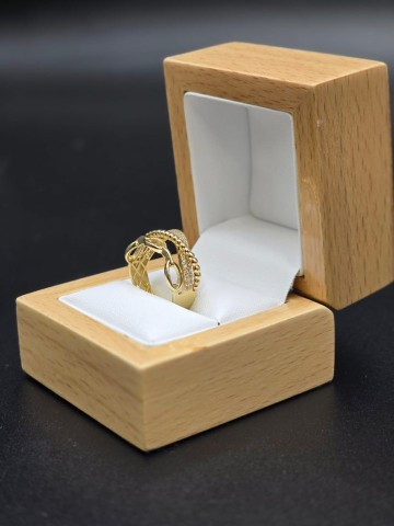 Złoty pierścionek 14k Pr&oacute;ba 585 Waga: 3.79 g