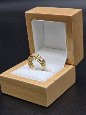 Złoty pierścionek 14k Pr&oacute;ba 585 Waga: 2.81 g