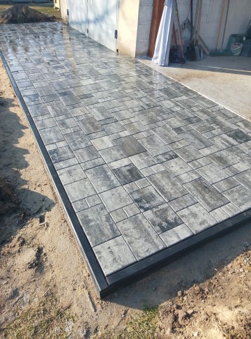 Układanie kostki brukowej