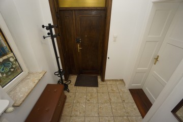 Na sprzedaż parter kamienicy z lat 40. | 100 m2 | po remonci