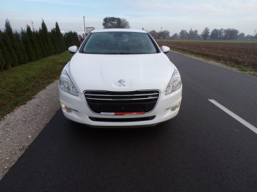 PEUGEOT 5008 1.6 E-HDI NAVI ALU GWARANCJA
