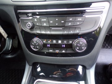 PEUGEOT 5008 1.6 E-HDI NAVI ALU GWARANCJA