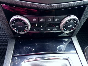 MERCEDES C-KLASA 2,2 CDI ZAMIANA