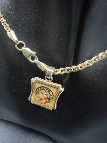 Złoty łańcuszek z medalikiem  Pr&oacute;ba 585 Waga: 6.13 g